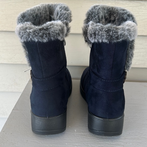 Spring Step Ankle Boots - Picture 2 of 8